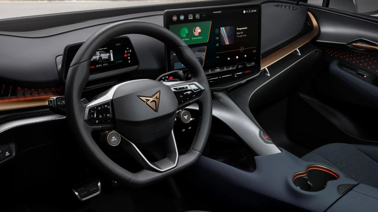 Europa tiende la mano a China para sus coches eléctricos… y CUPRA será la primera en cruzarla