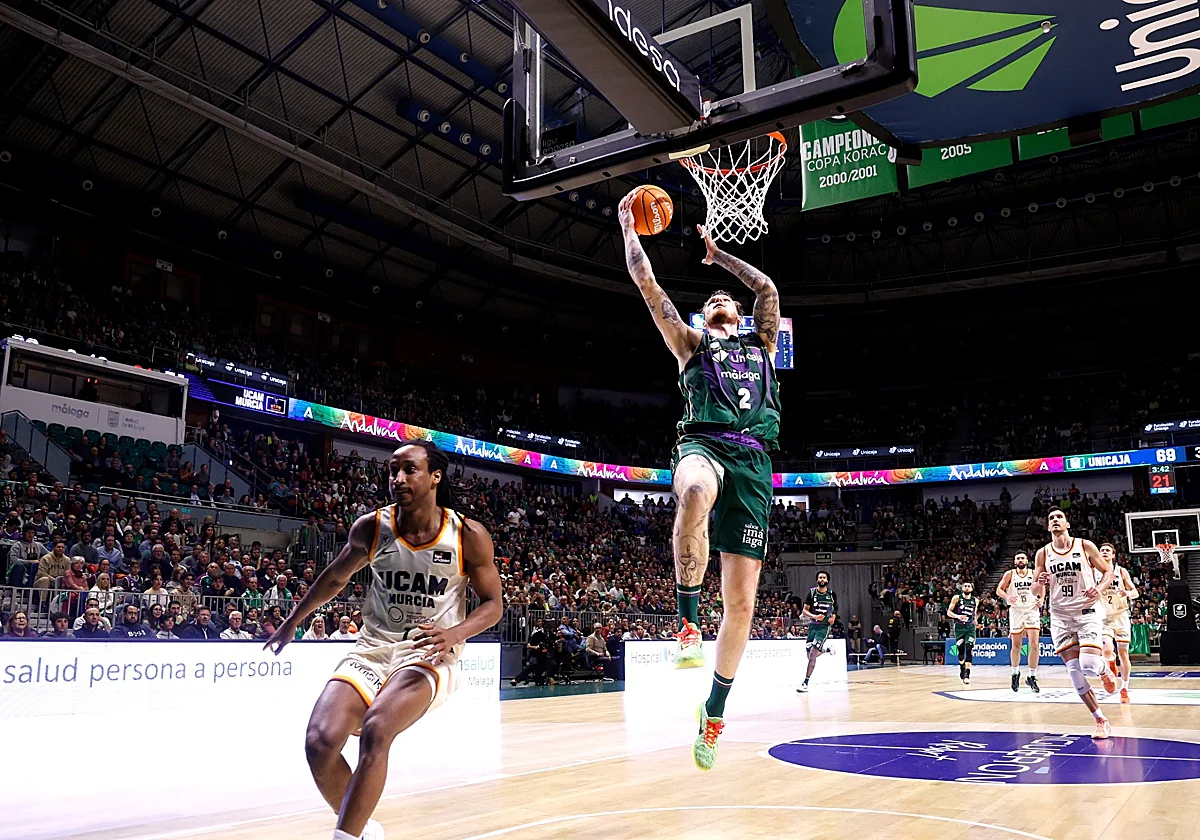 El Unicaja lanza una campaña para frenar el absentismo de sus abonados