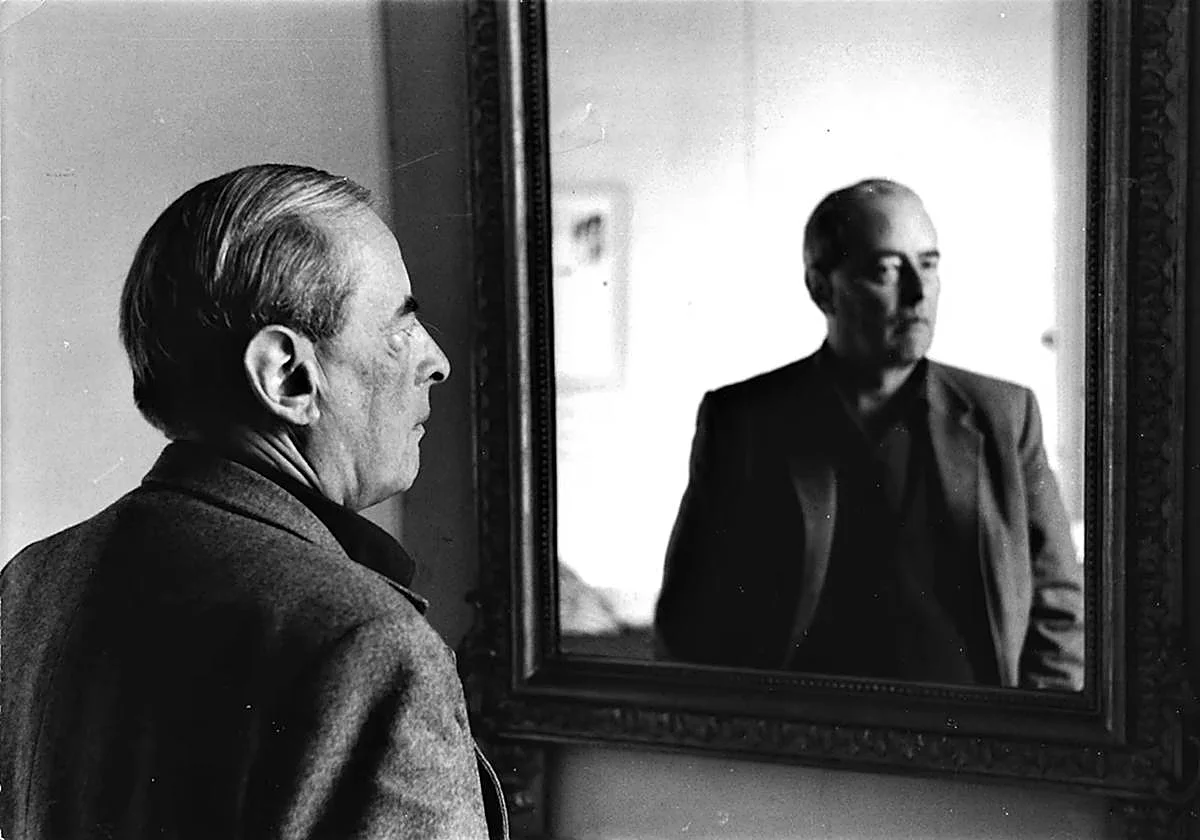 La fascinante biografía de Gombrowicz, el escritor polaco que saltó de un transatlántico