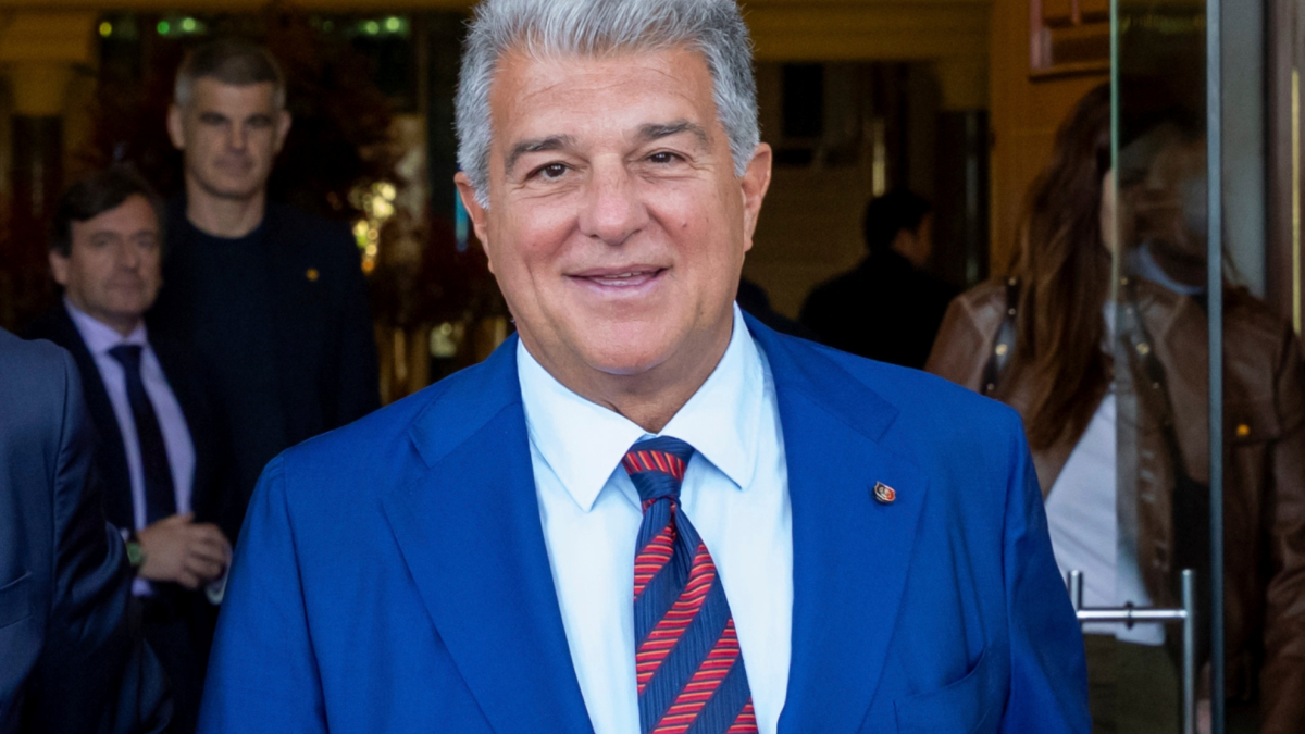 La clara respuesta de Laporta a los penaltis que reclama Mbappé<br>