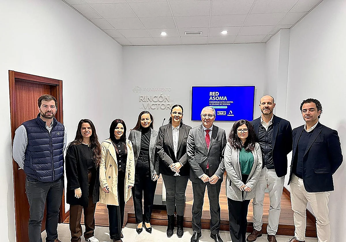 Rincón de la Victoria launches 'Asoma' project to combat loneliness in seniors