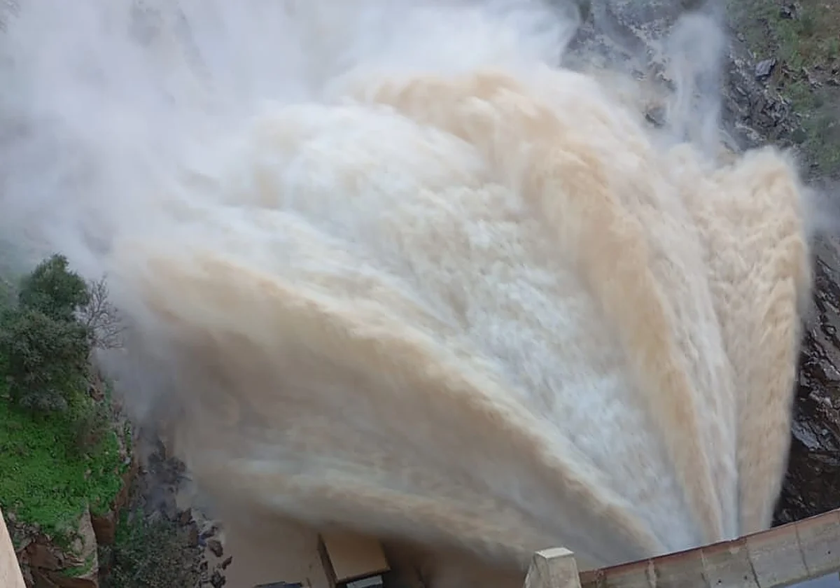 Ordenan el desembalse de cuatro presas en Málaga ante la llegada de la borrasca Leonardo