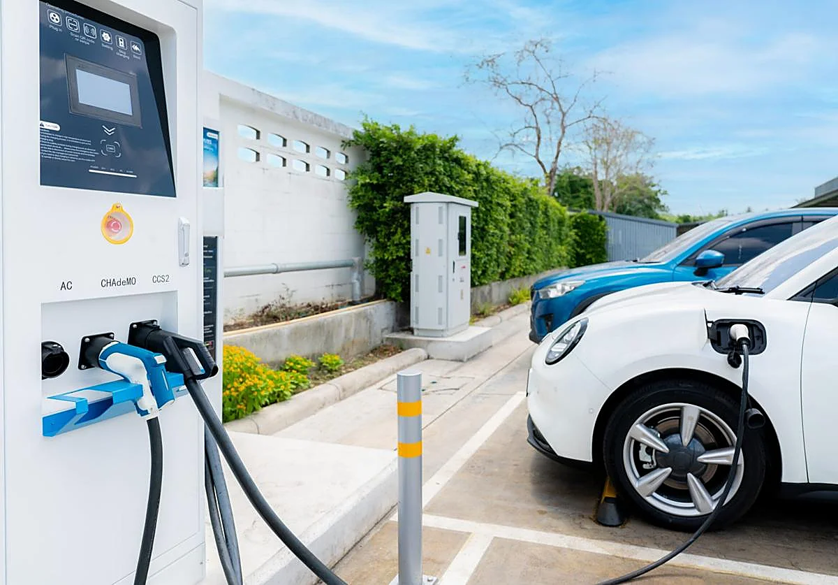 El plan de ayudas al coche eléctrico se pone en marcha: 4.500 euros y retroactivo al 1 de enero