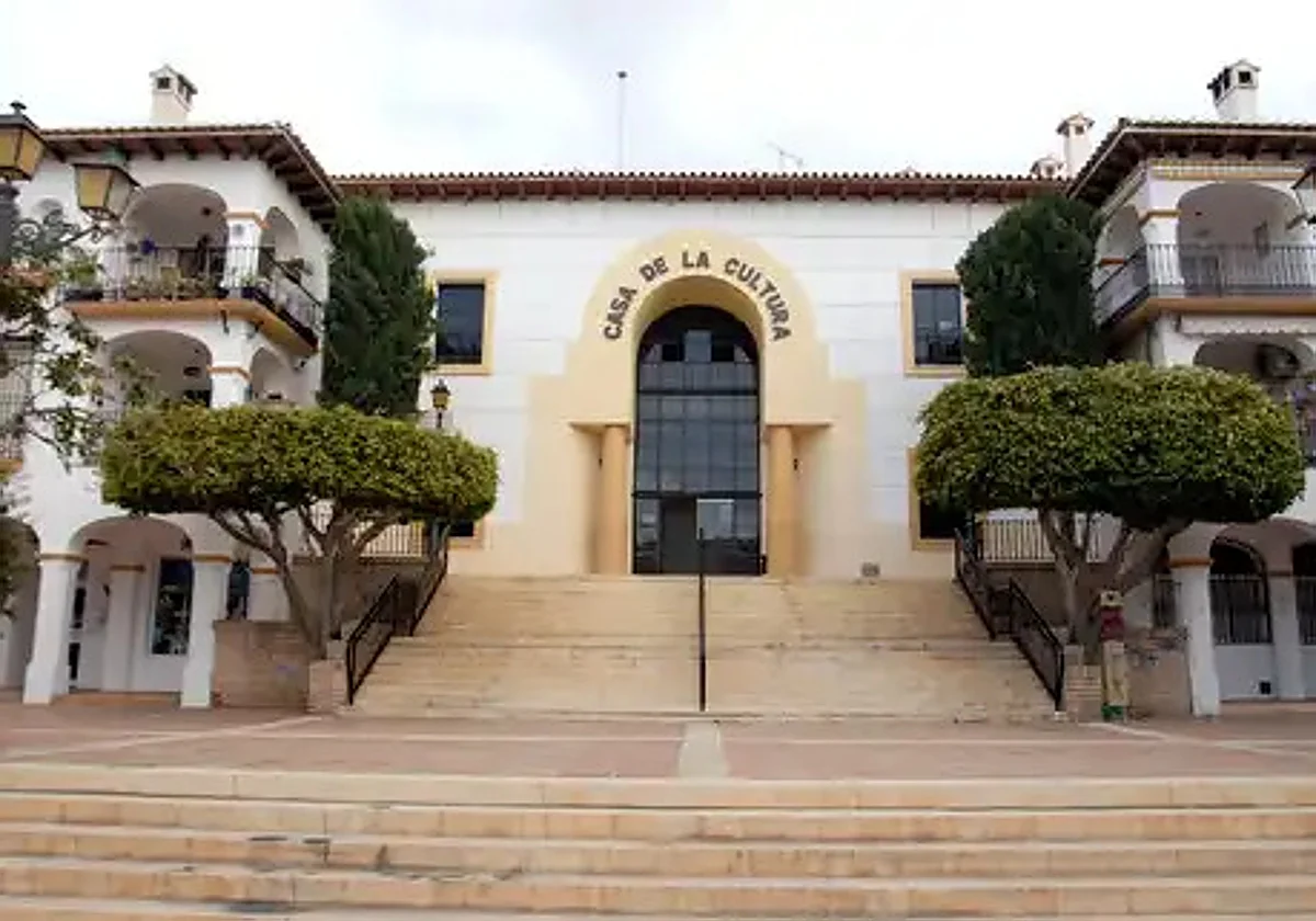 Talleres, música y ocio en La Cala del Moral para celebrar San Valentín