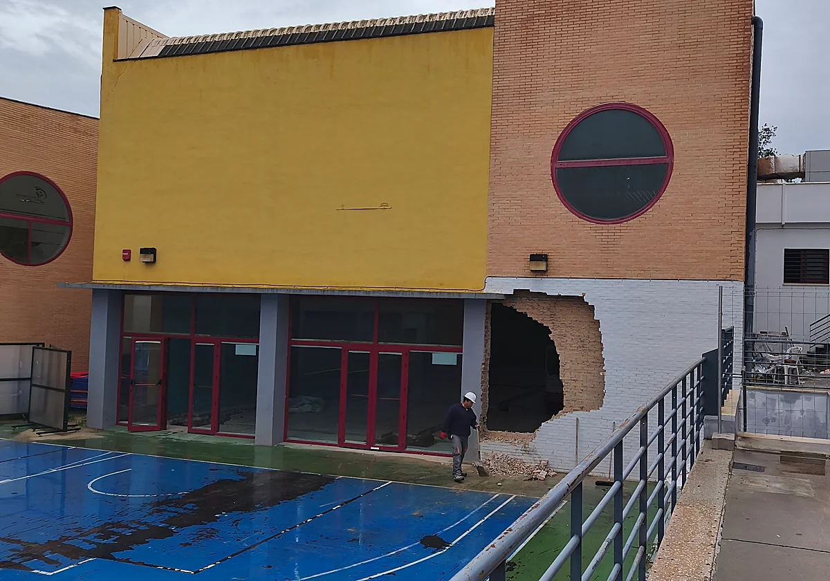 Cuatro meses de obras y nueva empresa para la reforma del polideportivo El Limón de Alhaurín