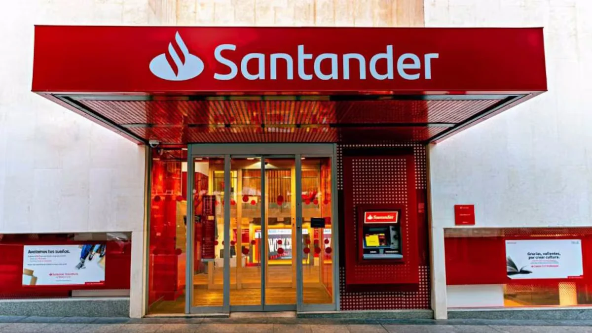 Santander acuerda la compra de Webster Bank por 12.200 millones para crecer en Estados Unidos