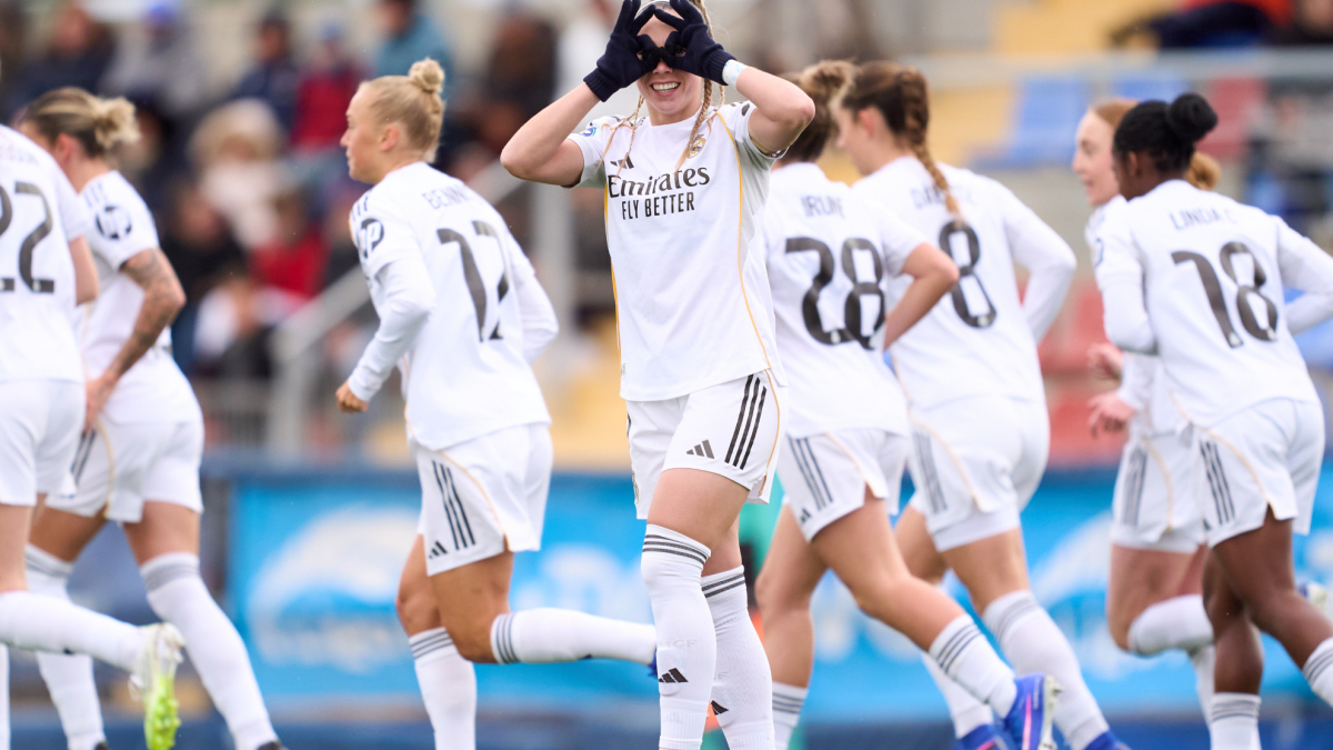 El momento de Athenea del Castillo