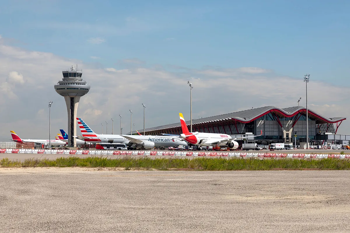 Barceló, AC, Hyatt y Westmont pujarán por los dos hoteles de Aena