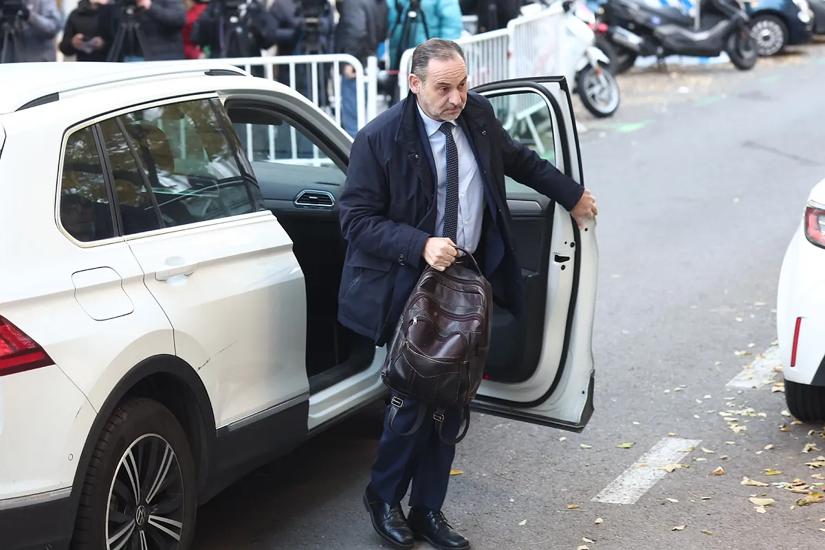 Ábalos alega diabetes, hipertensión, lumbalgia y ansiedad para evitar ir a la vista del Supremo