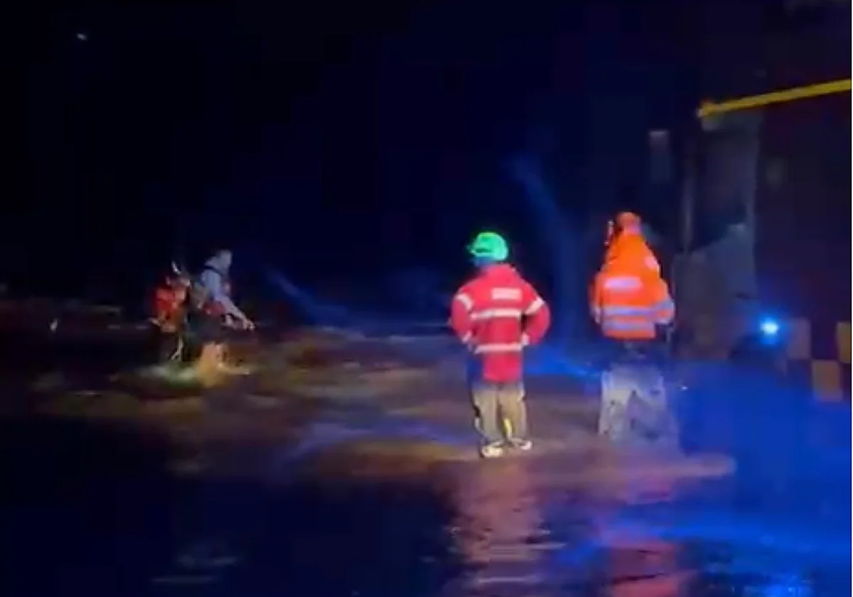 Marbella flood rescue: three saved from car after breaching storm restrictions