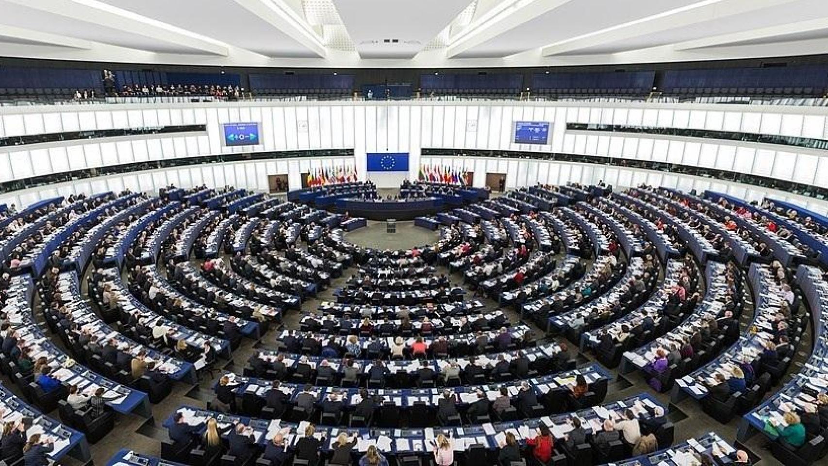 La Eurocámara retoma las negociaciones del acuerdo comercial entre la UE y EEUU, pero no lo descongela