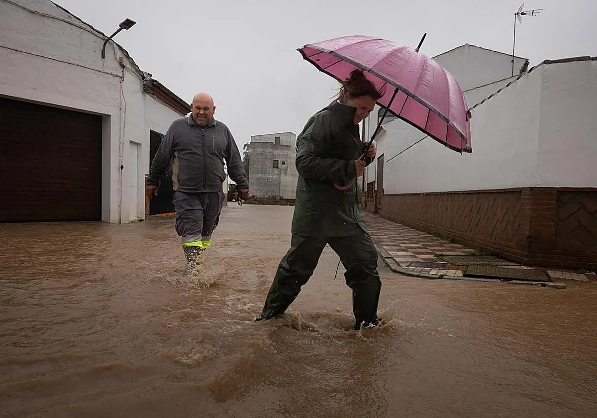 El viento fuerte toma el relevo hoy como principal riesgo meteorológico en Málaga