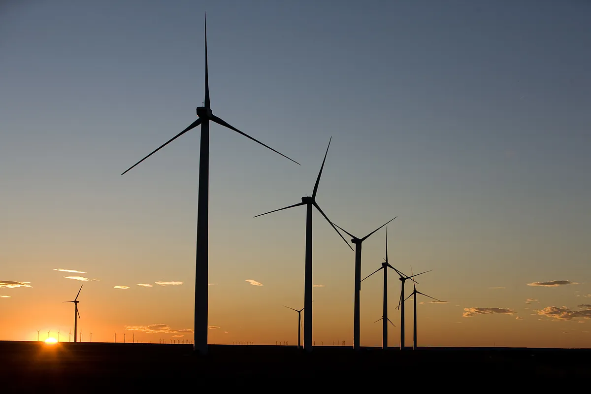 Cuatro grandes valores de renovables con el viento a favor para ganar un 10%-20%