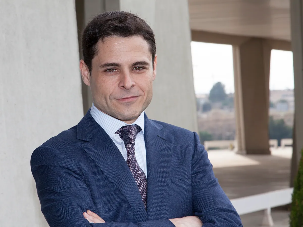 La familia Serra logra con la opa otro 35,79% de Catalana Occidente, que dejará la Bolsa