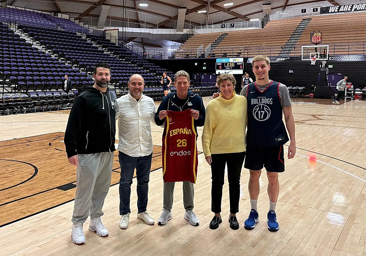 Saint-Supéry recibe la visita de Chus Mateo y Elisa Aguilar en Estados Unidos