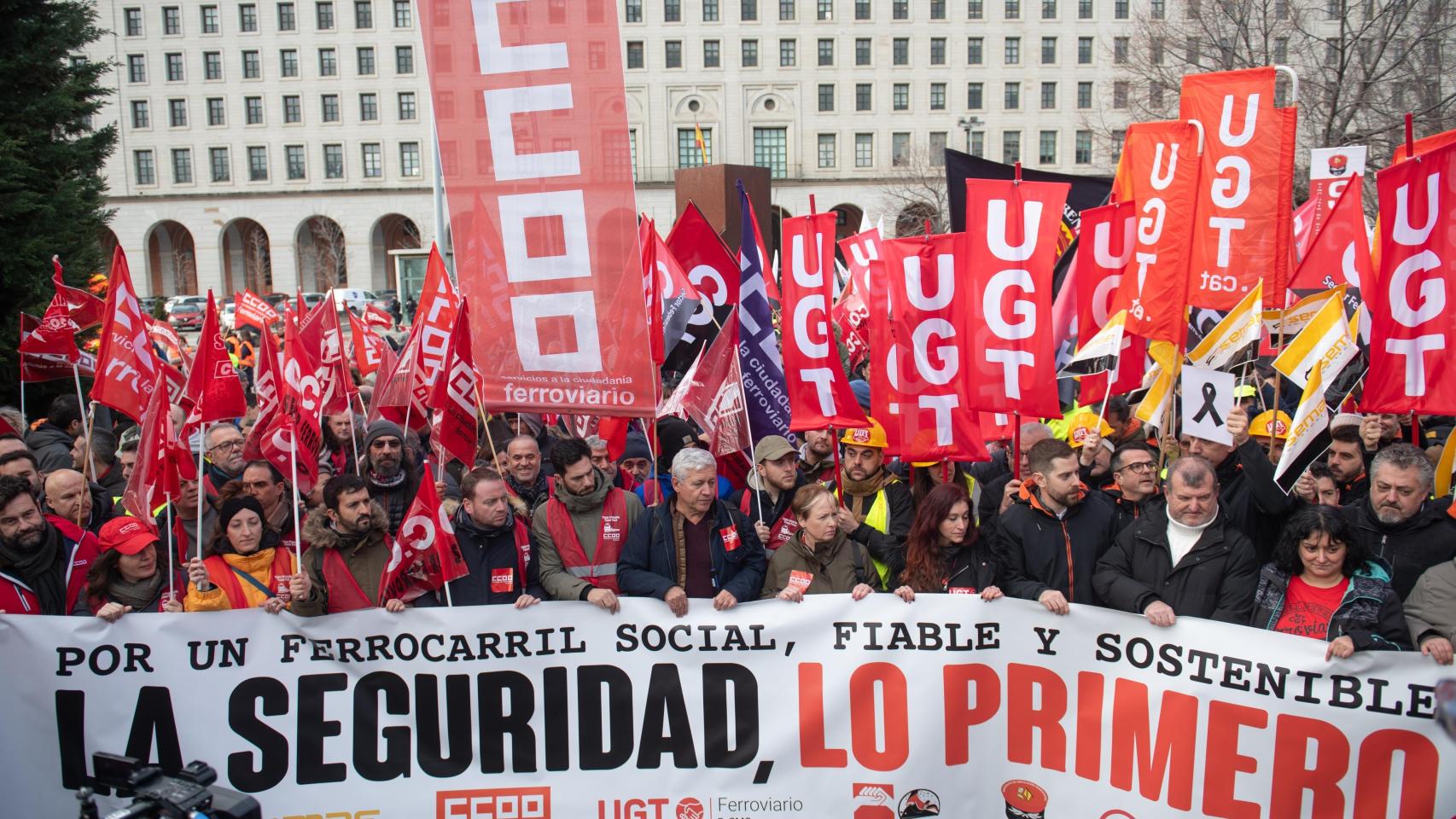 Puente no convence al sector ferroviario: los sindicatos mantienen la huelga del 9, 10 y 11 de febrero