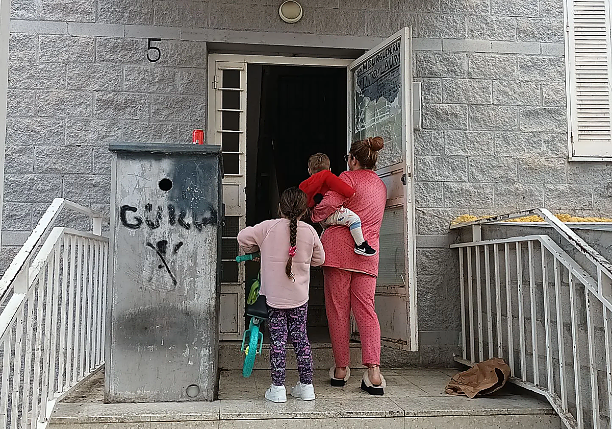 Andalucía reduce la pobreza al nivel más bajo en 18 años pero sigue en el peor puesto del ranking nacional