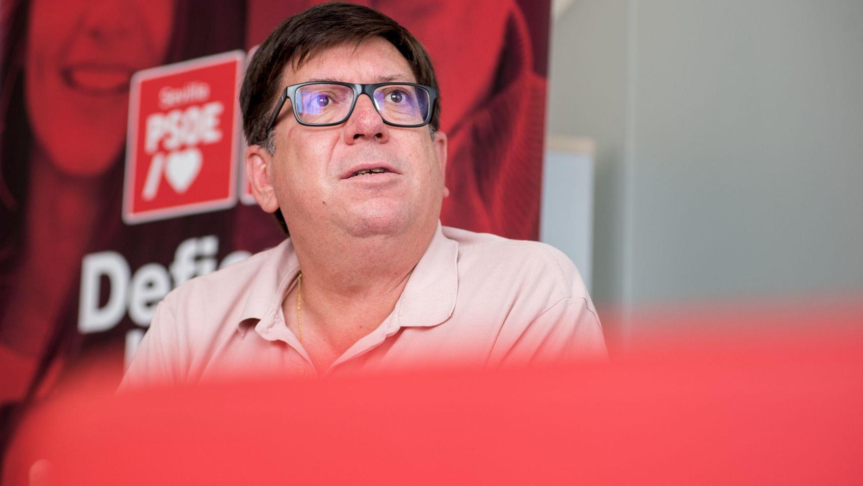 Ferraz se disculpa ante su base por “no haber arropado suficientemente” a las denunciantes de Paco Salazar