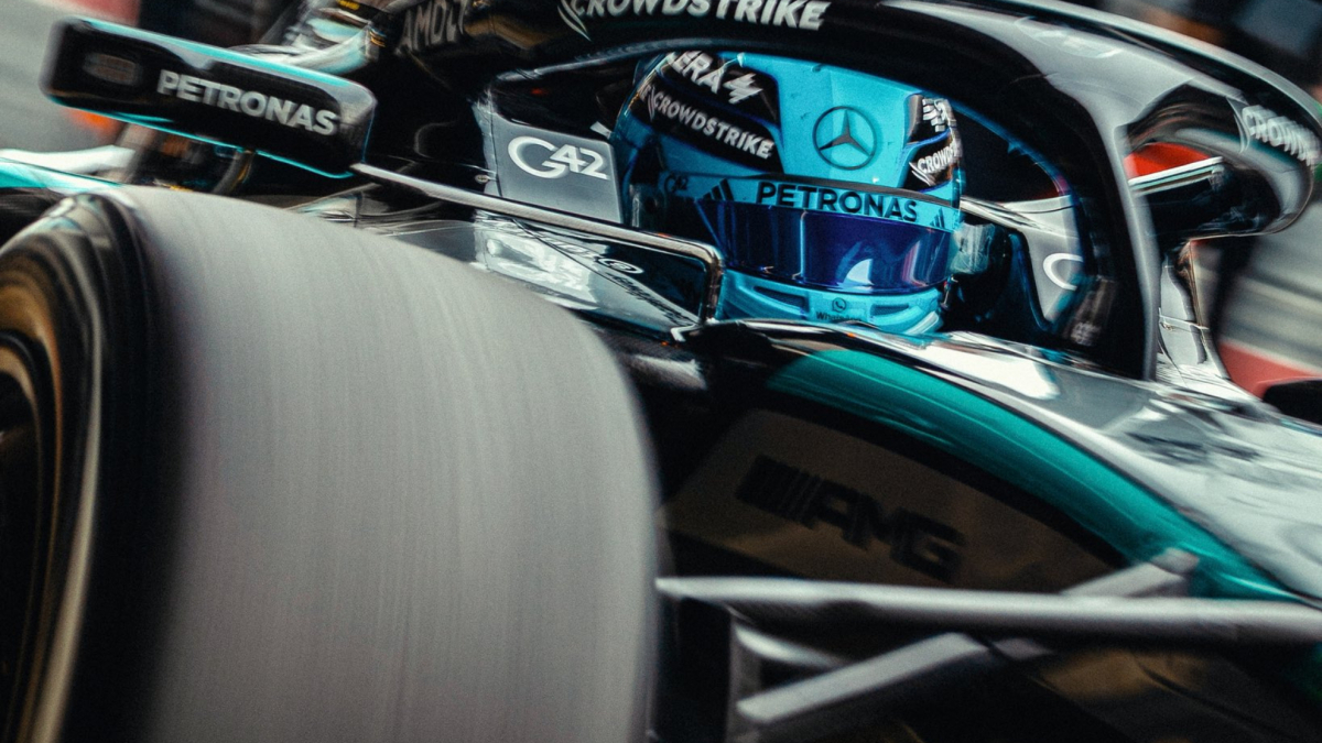 Golpe a Mercedes<br>