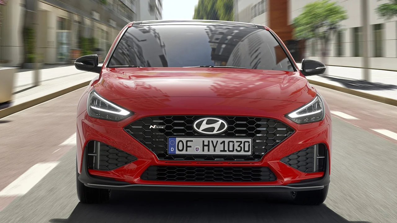 Vale lo que un Skoda Scala, pero este Hyundai con etiqueta ECO y 5.400 € menos deja al resto sin excusas