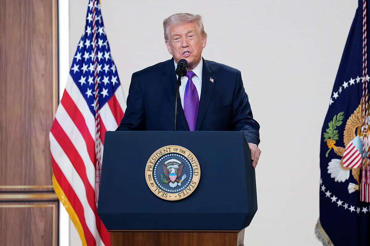 Trump impone un arancel del 25% a los países que compren bienes o servicios de Irán