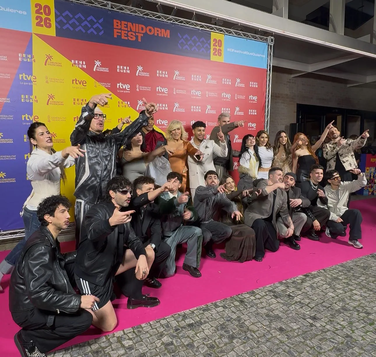Del altar de folclórica a las sentadillas antes de actuar: empieza el primer Benidorm Fest sin destino Eurovisión