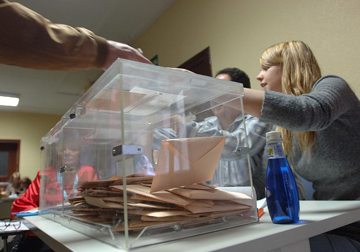 Más de 900.000 personas están llamadas a las urnas en Aragón