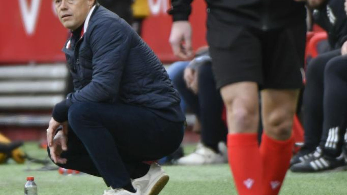 Almeyda: "El que realmente es hincha de este club tiene que entender que luchamos por la permanencia"