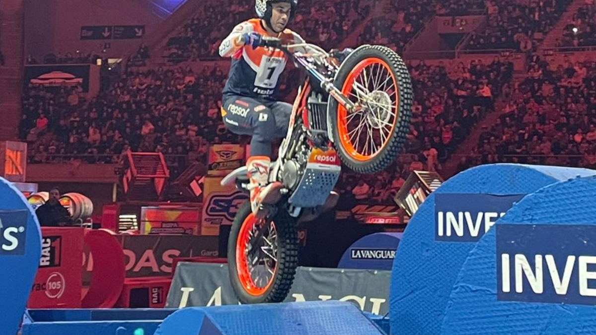 Toni Bou se vuelve a lucir en casa y ya acaricia su 39º título