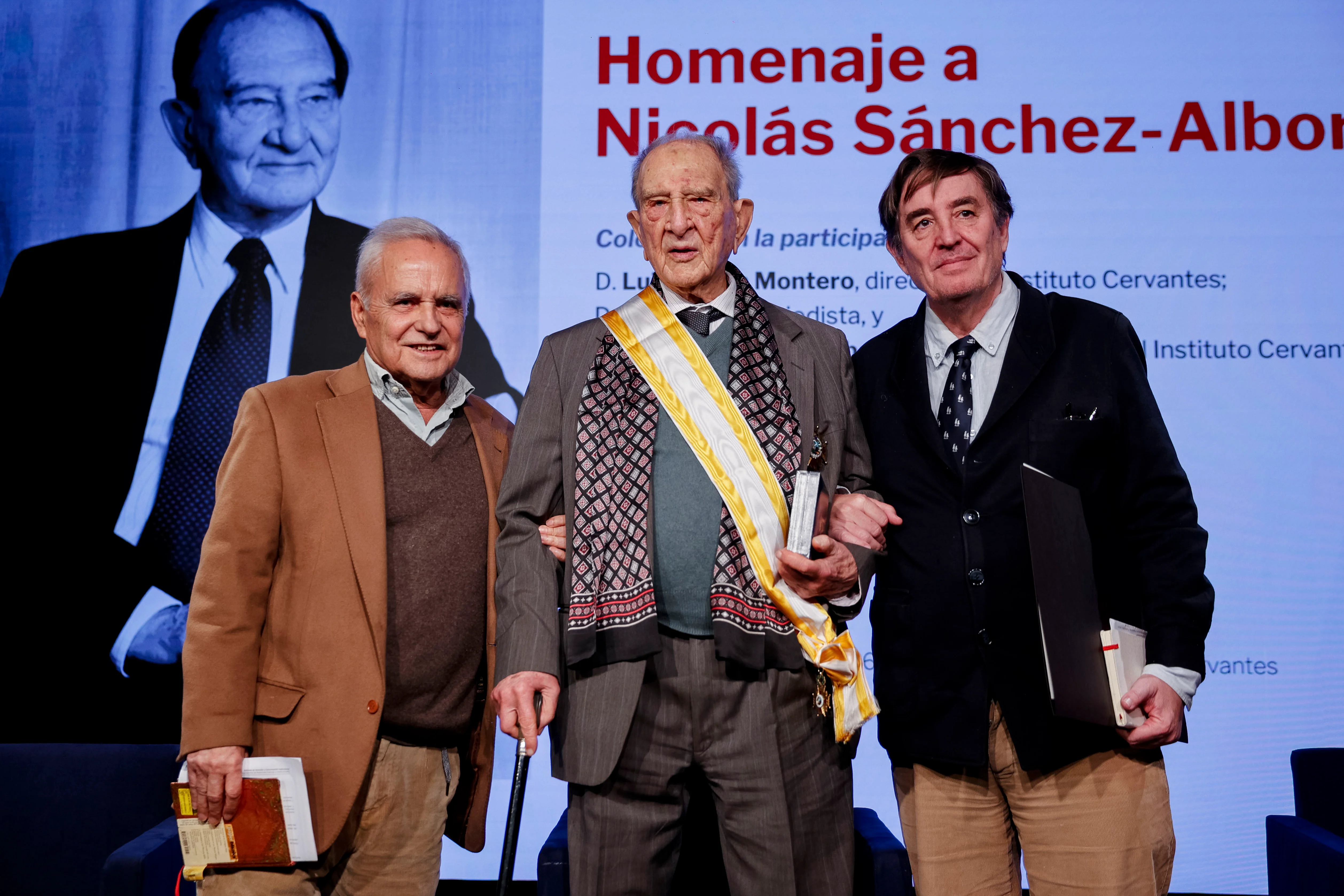 «La verdad produce urticaria a ciertos políticos», asegura Nicolás Sánchez-Albornoz