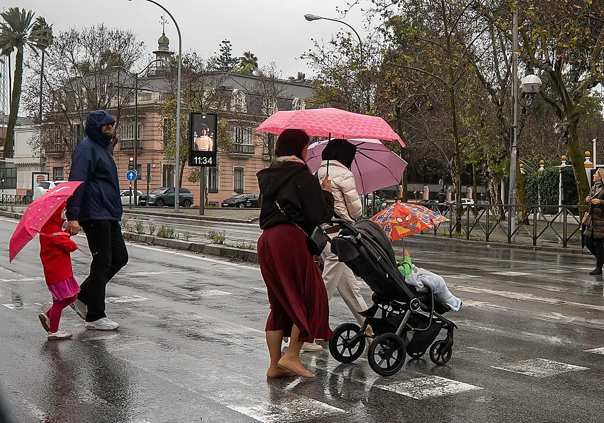 Una treintena de colegios andaluces, seguirá sin clases presenciales este martes