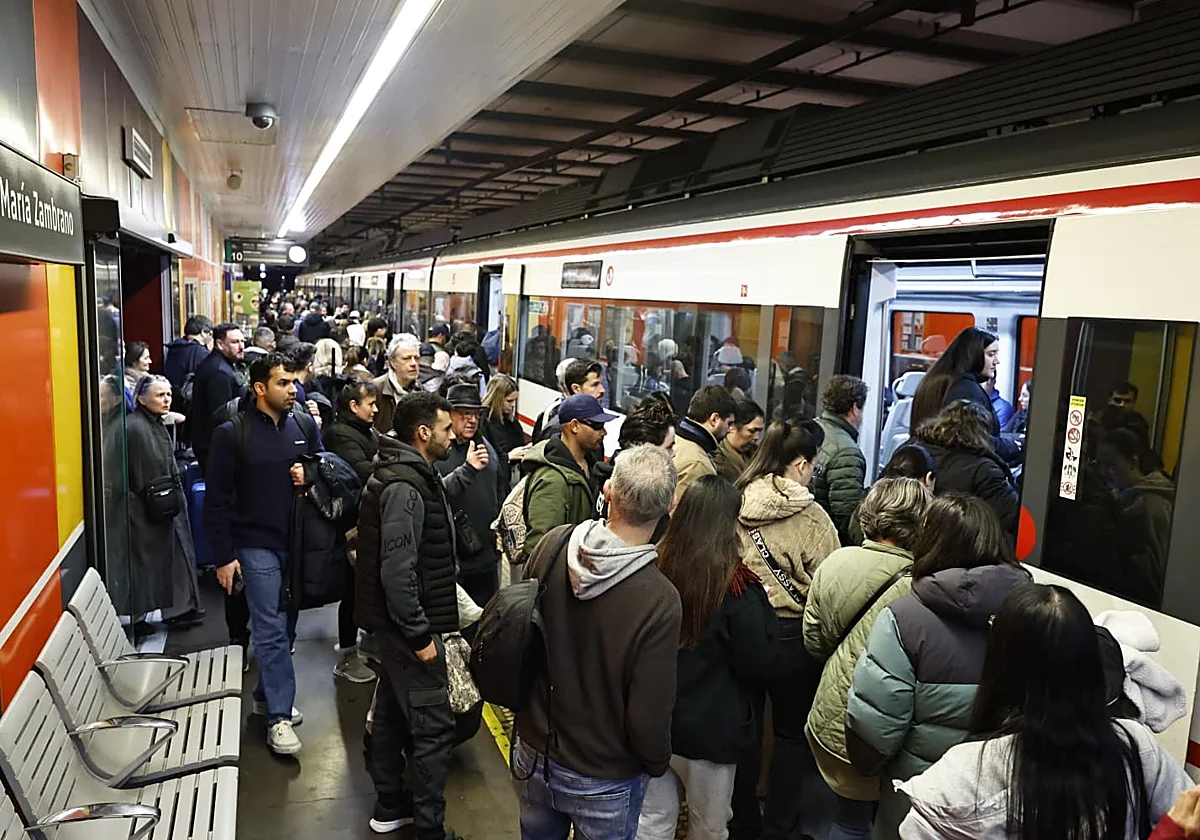 Malaga rail strike: Rush hour cancellations as CGT union extends protest