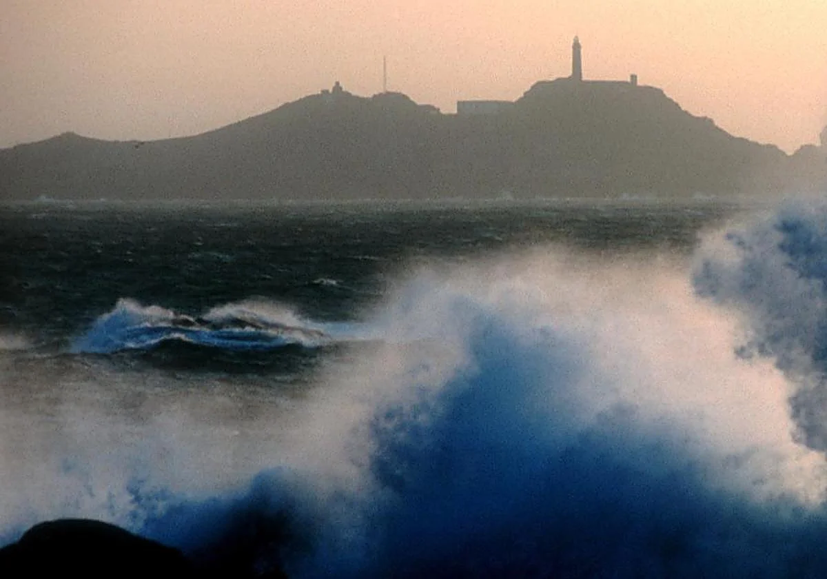 Aemet mantiene tres avisos naranja para este miércoles en Andalucía