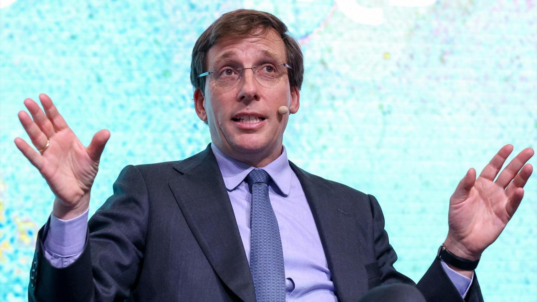 Almeida reprocha a Rita Maestre sus ataques al alcalde de Móstoles: "Yo no tengo un Errejón en mi vida"