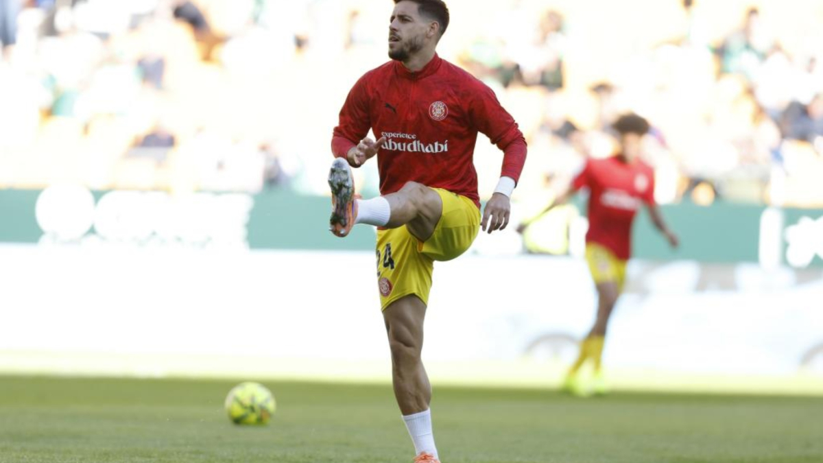 Àlex Moreno, seis semanas de baja por una lesión en el sóleo