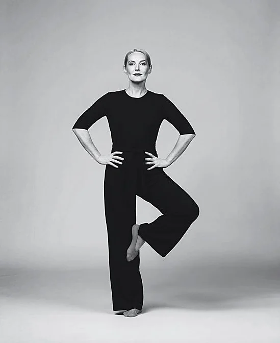 Los increíbles beneficios de sostenerse sobre una pierna