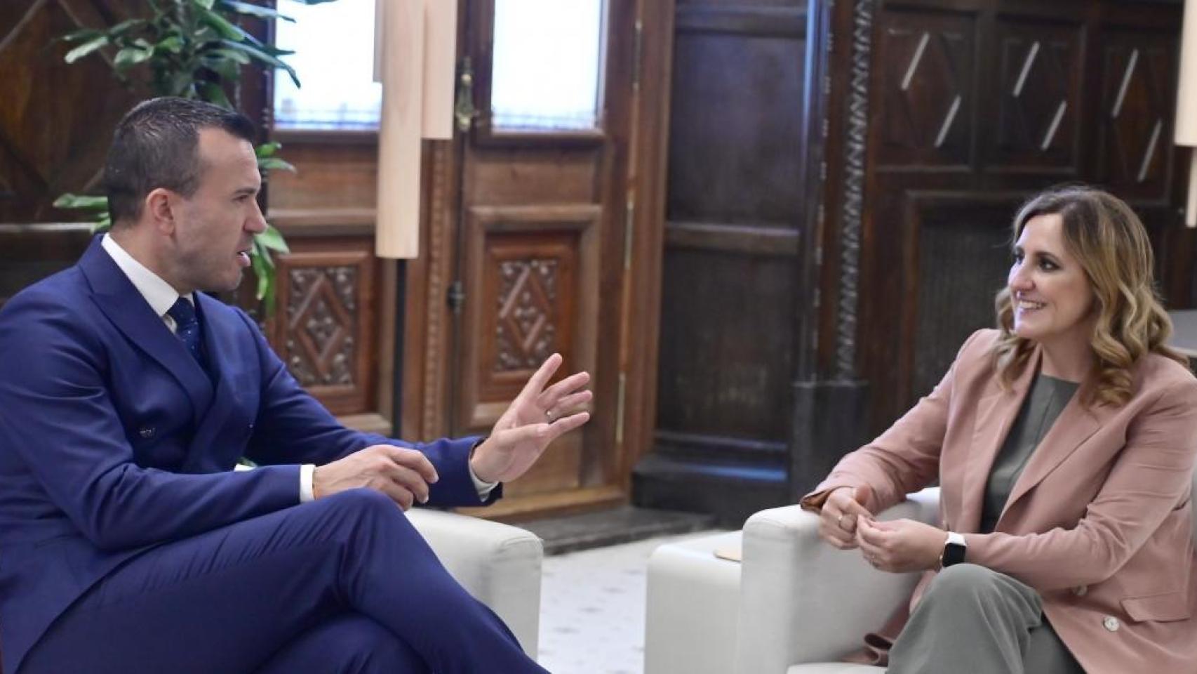 Nuevo choque entre Catalá y Mompó, esta vez por albergar el museo de Nino Bravo tras romper la familia con Aielo