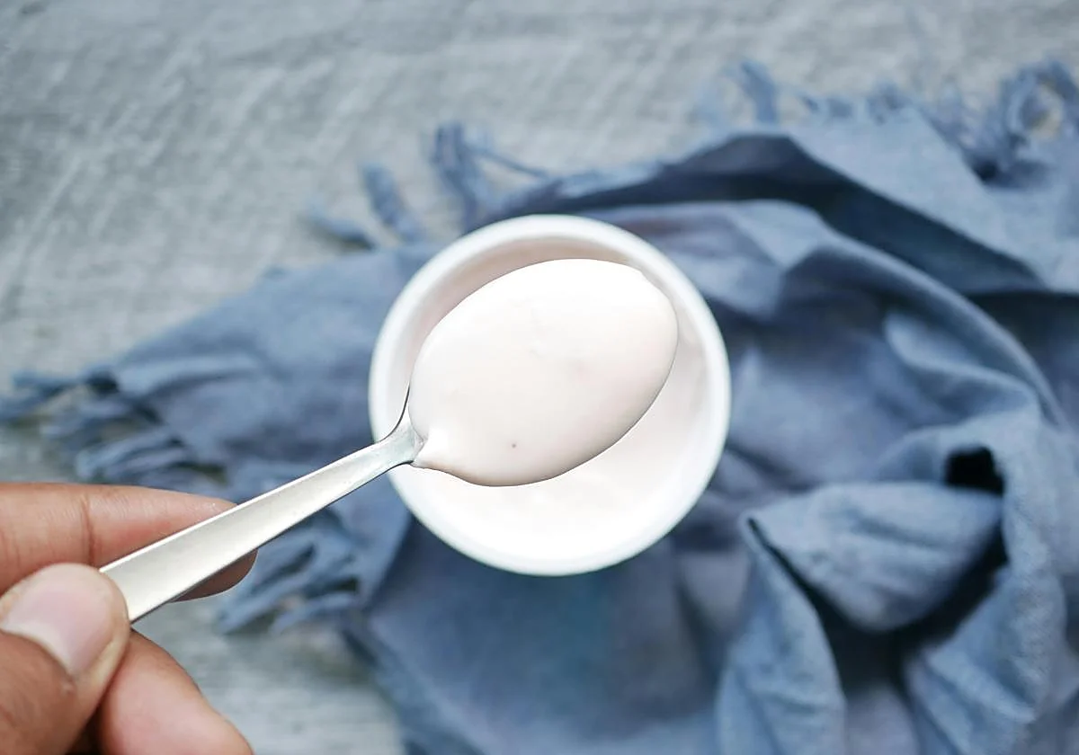 Un 68% más calórico, más graso... por qué no es saludable tomar yogur griego a diario (y los tres mejores del súper)