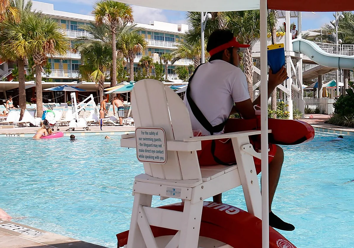 Curso de socorrismo acuático y soporte vital básico del Plan de Empleo de Cruz Roja en Rincón de la Victoria