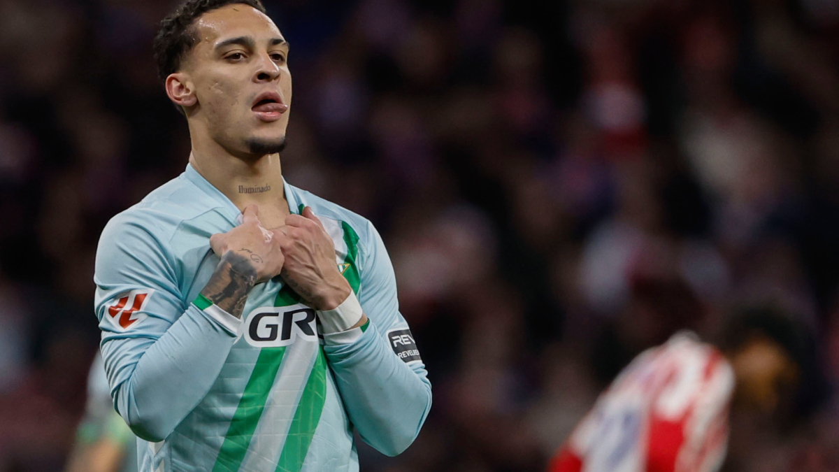 Antony: "No me gusta estar fuera de los partidos, aunque tenga molestias"