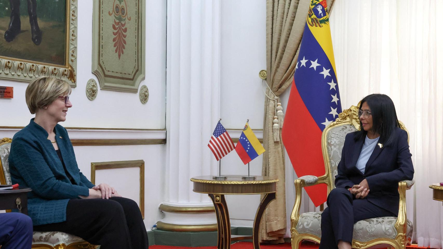 El secretario de Energía de EEUU llega a Venezuela para reunirse con Delcy: impulsará "la visión de Trump" para el país