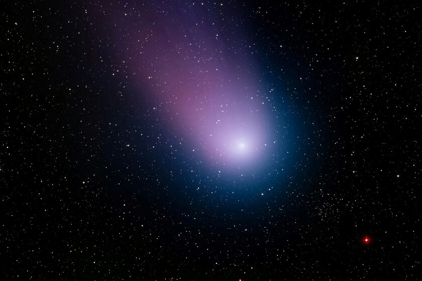 Acaban de descubrir un cometa "kamikaze" con un potencial descomunal: así es C/2026 A1 y su carrera hacia el Sol