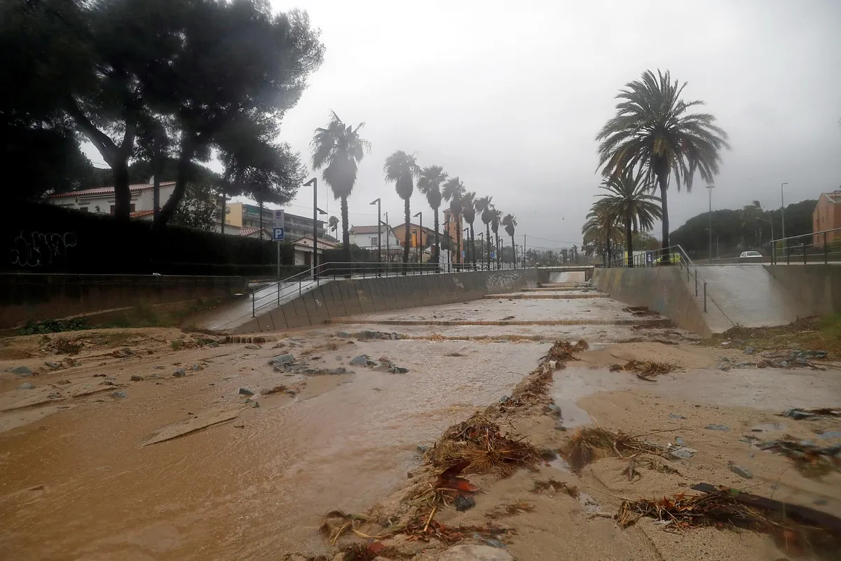 Seat y Ebro suprimen turnos ante la alerta roja por fuerte viento en Cataluña