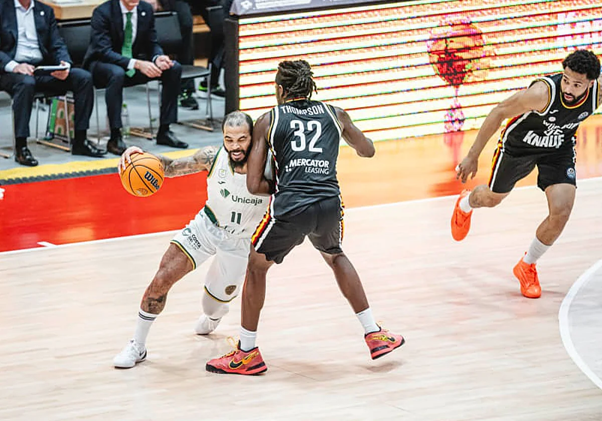 El Unicaja elige sufrir en la Champions tras un pésimo partido ante el Wurzburgo (80-71)