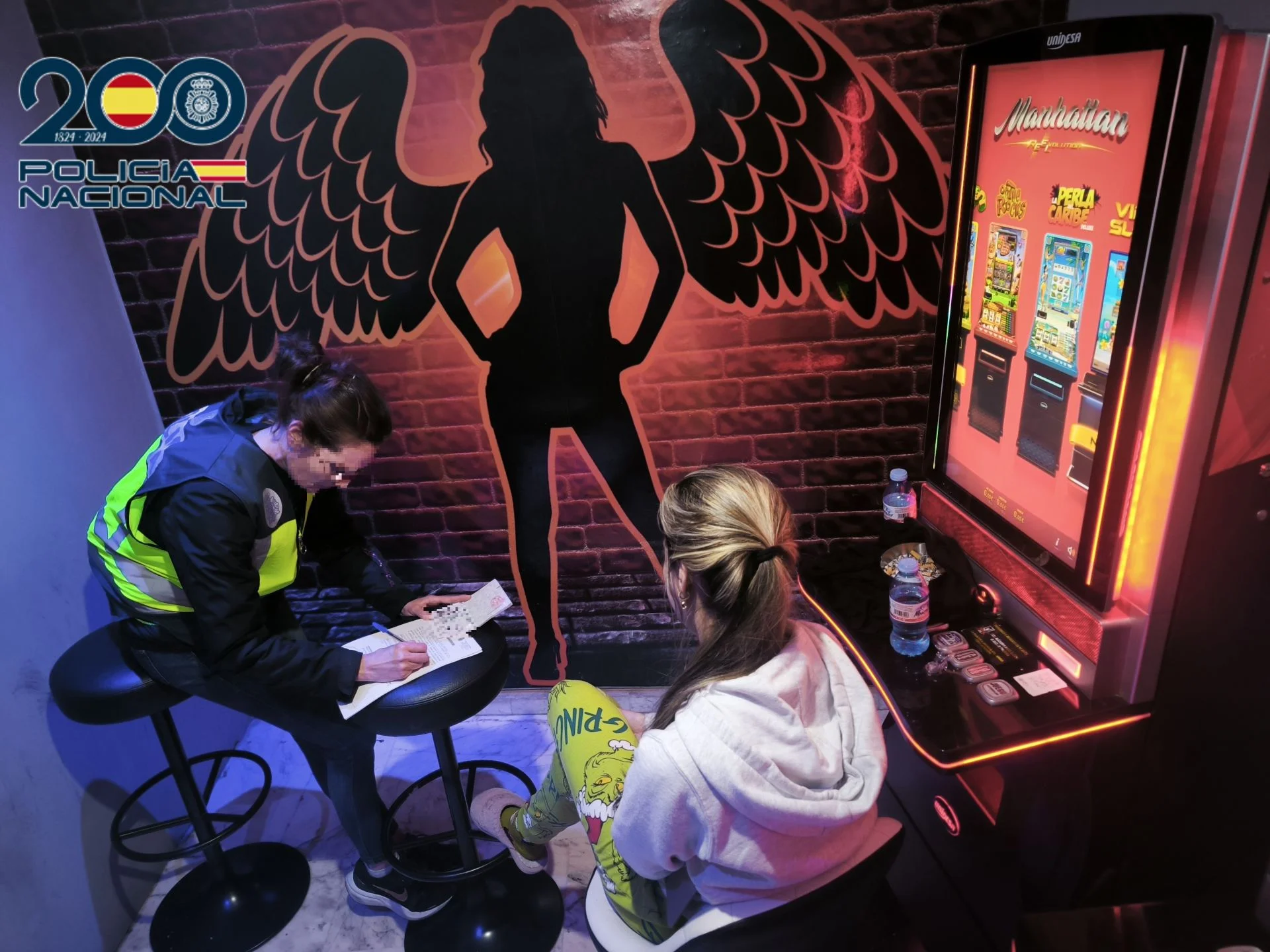 Dieciséis detenidos en Málaga tras caer una red de trata de personas para explotación sexual