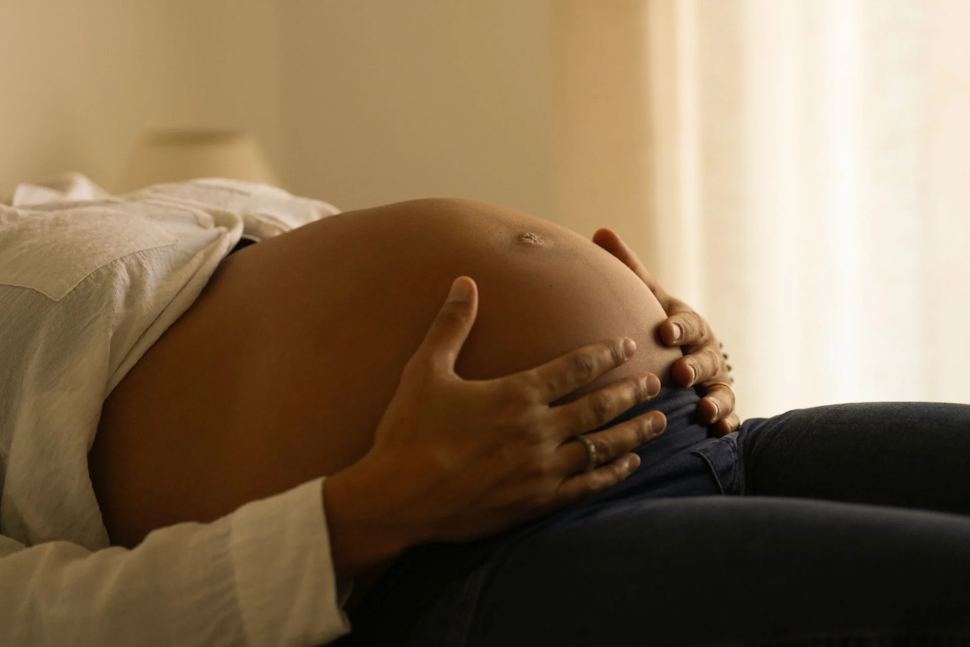 Dejar los antidepresivos durante el embarazo casi duplica el riesgo de sufrir trastornos de salud mental