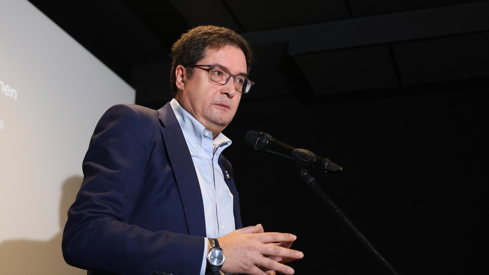 Óscar López culpa del mal resultado del PSOE en Aragón al fallecido Lambán: "No hizo oposición a Azcón"