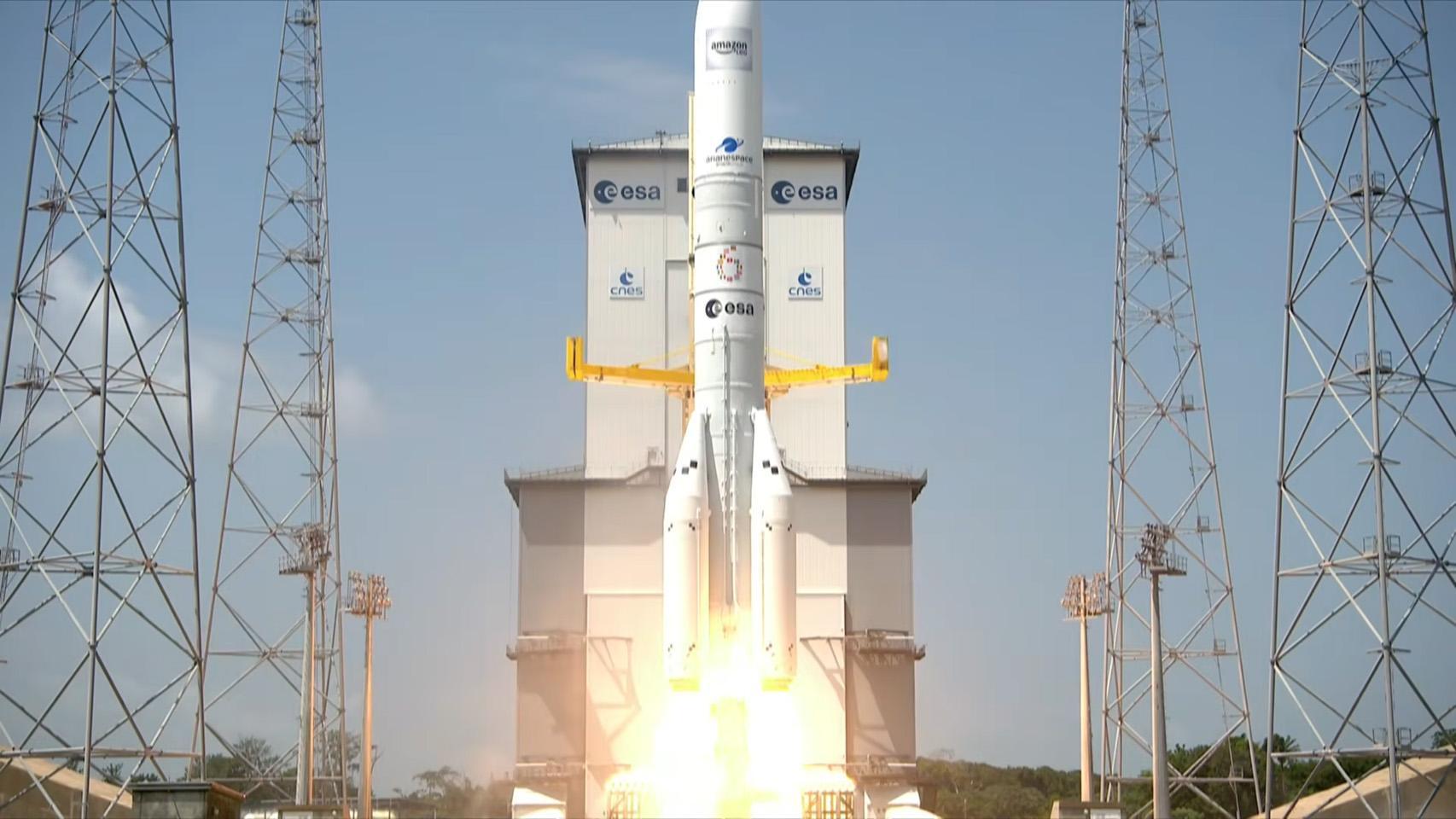 Hito del cohete europeo Ariane 6: lanza 32 satélites de Amazon Leo con su configuración más potente de cuatro propulsores