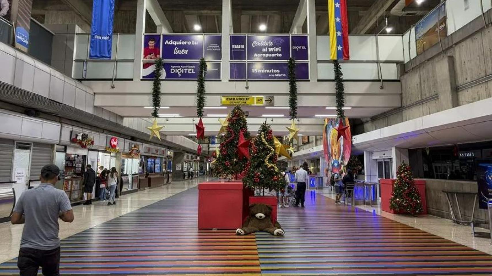 El drama de los venezolanos en Navidad: 34.000 afectados por los vuelos suspendidos de Iberia, Air Europa y Plus Ultra