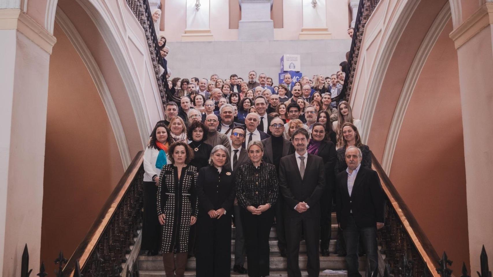 Primer paso para bajar a 22 y 25 los alumnos en Primaria y Secundaria: Tolón convence a las CCAA